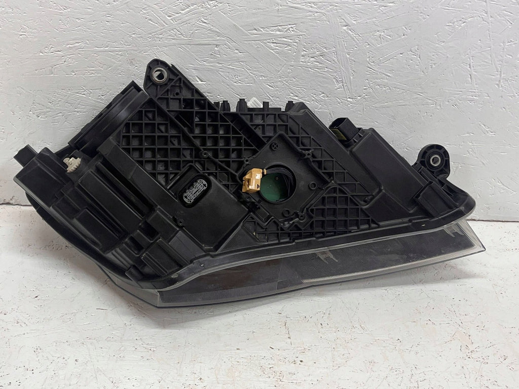 Frontscheinwerfer Skoda Superb III 3V1941015B LED Ein Stück (Rechts oder Links)