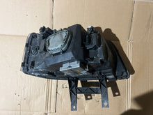 Laden Sie das Bild in den Galerie-Viewer, Frontscheinwerfer VW T5 Links Scheinwerfer Headlight