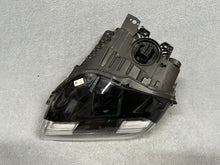 Laden Sie das Bild in den Galerie-Viewer, Frontscheinwerfer Porsche Taycan 9J1941031D- LED Links Scheinwerfer Headlight SCH4161733776bc