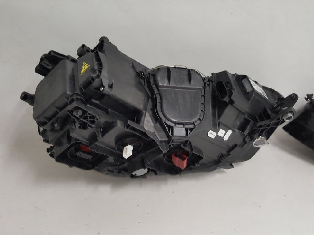 Frontscheinwerfer VW Sportsvan 90067899 90067898 Xenon Rechts oder Links