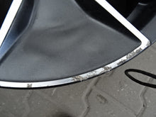 Laden Sie das Bild in den Galerie-Viewer, 1x Alufelge 17 Zoll 7.0&quot; 5x120 50ET Schwarz 6804372 Mini Rim Wheel