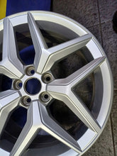 Load image into Gallery viewer, 1x Alufelge 17 Zoll 7.0" 5x100 51ET 601025C Seat Ibiza V Rim Wheel FEL8519488659wb