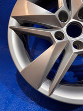 Laden Sie das Bild in den Galerie-Viewer, 1x Alufelge 17 Zoll 6.5&quot; 5x112 3V0601025BH 3V0601025BG Skoda Superb Iii