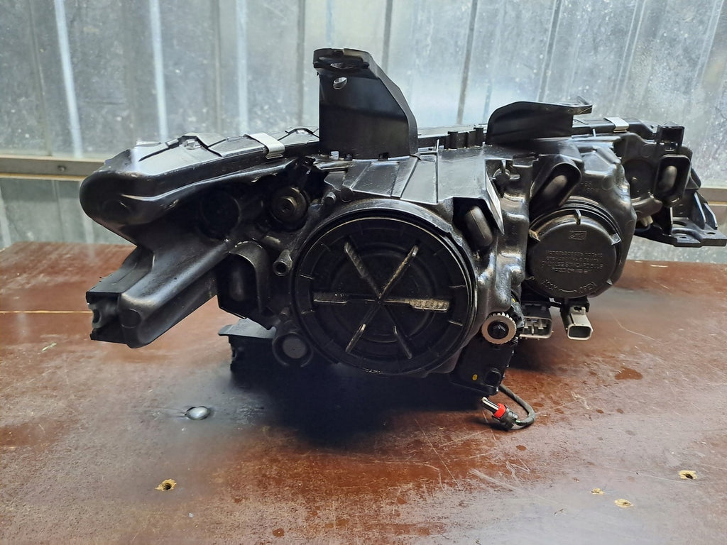 Frontscheinwerfer Mitsubishi Outlander 8301C853 Links Scheinwerfer Headlight