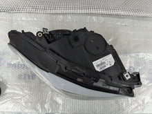 Load image into Gallery viewer, Frontscheinwerfer BMW F11 F10 7203246-21 Bi-Xenon Rechts Scheinwerfer Headlight SCH4406413500hv