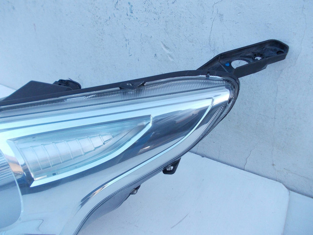 Frontscheinwerfer Ford B-Max 04615099900010 28022015 Ein Satz Headlight SCH2412312377nx