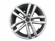 Load image into Gallery viewer, 1x Alufelge 18 Zoll 7.5&quot; 5x112 51ET Glanz Grau 5G0601025AF VW Golf Rim Wheel