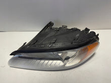 Load image into Gallery viewer, Frontscheinwerfer Volvo V70 S80 31214347 Xenon Ein Stück (Rechts oder Links) SCH9927915188ku