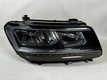 Laden Sie das Bild in den Galerie-Viewer, Frontscheinwerfer VW Tiguan 5NB941036D Rechts Scheinwerfer Headlight