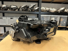 Laden Sie das Bild in den Galerie-Viewer, Frontscheinwerfer Audi Q2 81A941012 LED Rechts Scheinwerfer Headlight