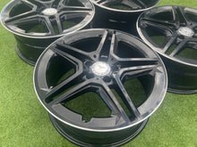 Laden Sie das Bild in den Galerie-Viewer, 4x Alufelge 18 Zoll 7.5" 5x112 49ET Glanz Schwarz A1774011500 Mercedes-Benz W177 FEL2581224814zt