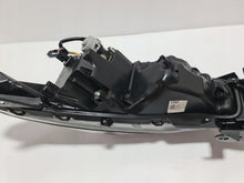Laden Sie das Bild in den Galerie-Viewer, Frontscheinwerfer Mazda III B63C-51030 LED Rechts Scheinwerfer Headlight