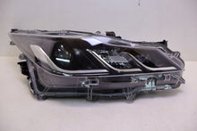 Laden Sie das Bild in den Galerie-Viewer, Frontscheinwerfer Toyota Corolla 81110-02T30 Rechts Scheinwerfer Headlight SCH5226334032sc