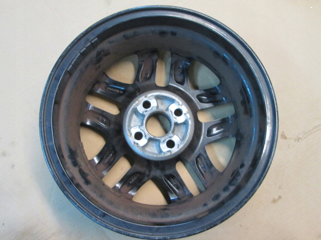 1x Alufelge 15 Zoll 5.0" 4x100 39ET 6577887665 Toyota Aygo Rim Wheel