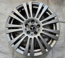 Load image into Gallery viewer, 1x Alufelge 17 Zoll 7.5&quot; 5x112 45ET A2074010102 Mercedes-Benz Coupe Rim Wheel