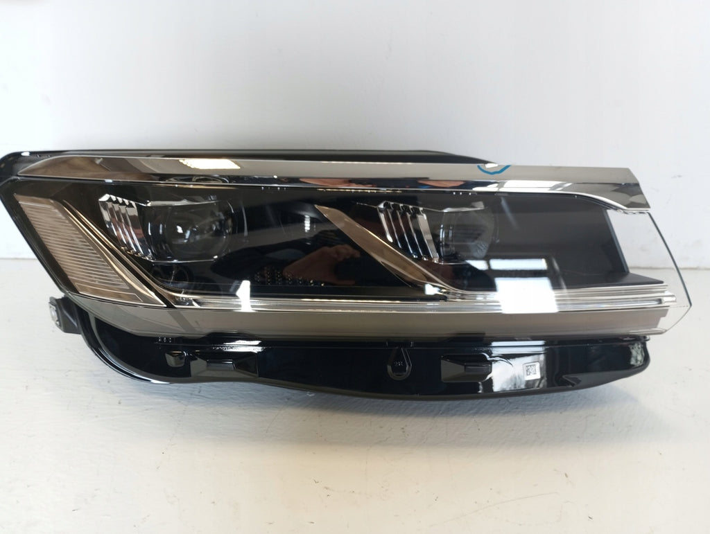 Frontscheinwerfer VW Touareg 761941036B Rechts Scheinwerfer Headlight SCH1012001106es