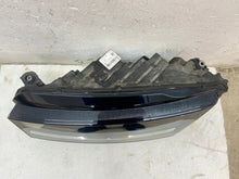 Laden Sie das Bild in den Galerie-Viewer, Frontscheinwerfer Skoda Octavia I 5E4941015 LED Links Scheinwerfer Headlight SCH1014306910tc