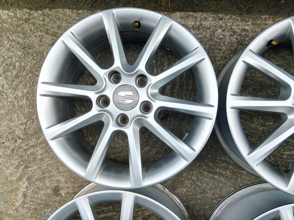 4x Alufelge 16 Zoll 6.5" 5x112 50ET Glanz Silber 5P0601025J Seat I Rim Wheel FEL5770057907kw
