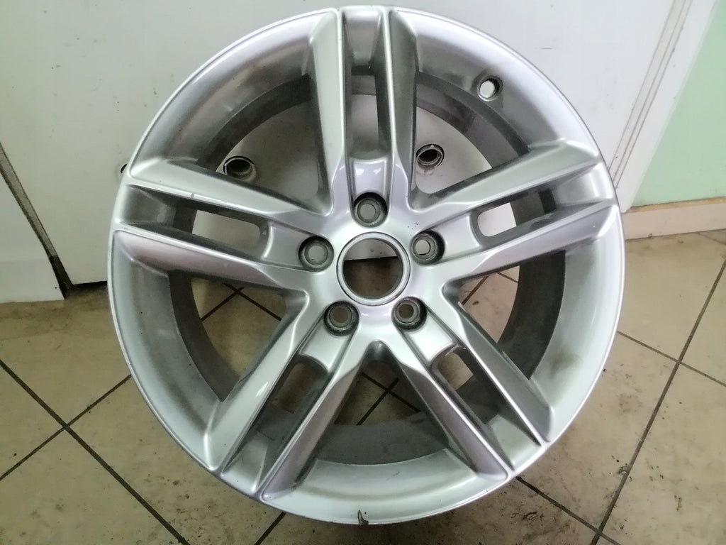 1x Alufelge 17 Zoll 7.5" 5x112 56ET 8P0601025BQ Audi A3 Rim Wheel