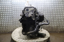 Load image into Gallery viewer, Motor VW Transporter 2.5 TDI 2005 Diesel Engine Unkomplett