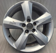 Laden Sie das Bild in den Galerie-Viewer, 1x Alufelge 17 Zoll 7.0&quot; 5x110 35ET 13260607 Opel Astra Zafira Rim Wheel