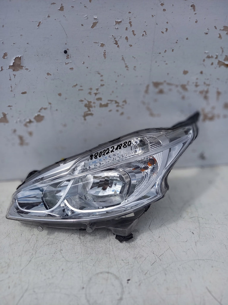 Frontscheinwerfer Peugeot 208 9802221880 Links Scheinwerfer Headlight SCH8150870200ep