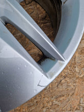 Laden Sie das Bild in den Galerie-Viewer, 1x Alufelge 17 Zoll 6.5&quot; 5x112 3V0601025 Skoda Superb Iii Rim Wheel