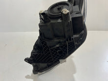Laden Sie das Bild in den Galerie-Viewer, Frontscheinwerfer Mercedes-Benz Vito A44790677800 Rechts Scheinwerfer Headlight