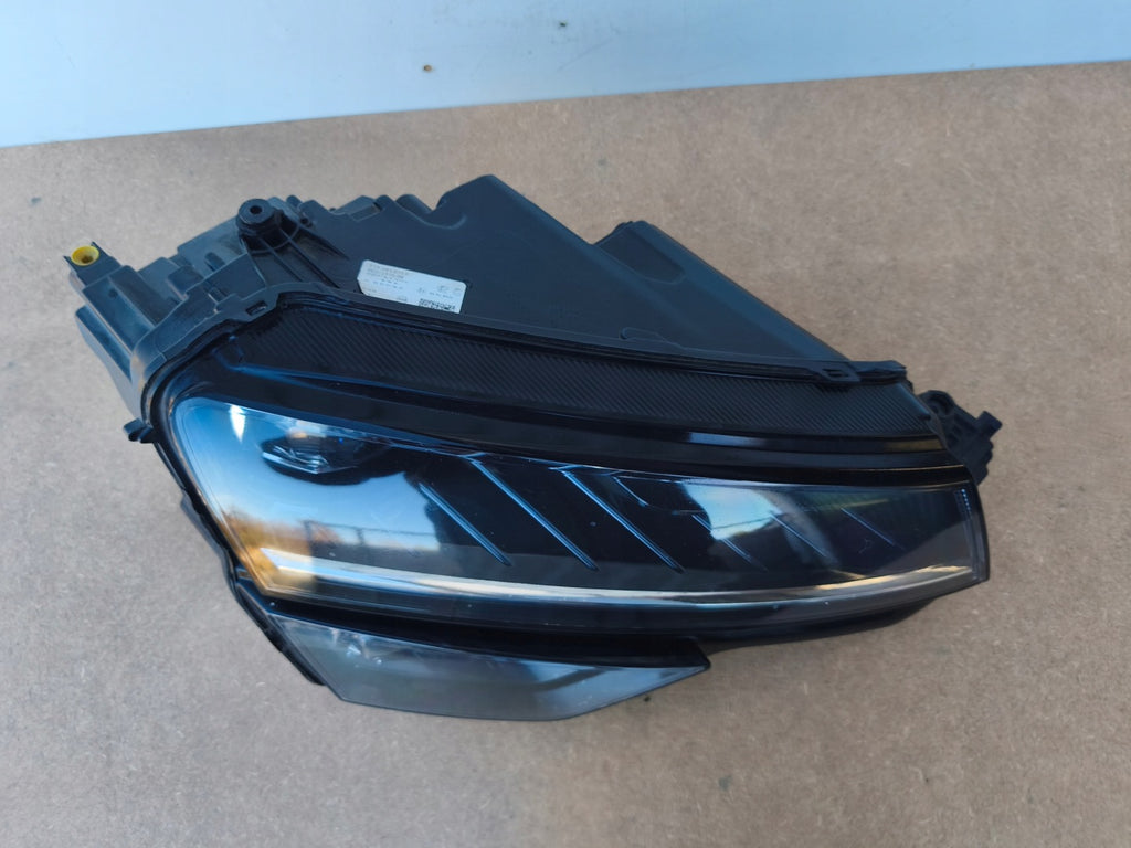 Frontscheinwerfer Skoda Karoq 57B941016F Rechts Scheinwerfer Headlight SCH3371204808wl
