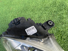 Laden Sie das Bild in den Galerie-Viewer, Frontscheinwerfer Mini Countryman R60 R61 9801040-04 Xenon Rechts Headlight SCH8967257354ua