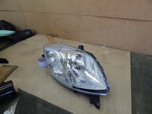 Laden Sie das Bild in den Galerie-Viewer, Frontscheinwerfer Toyota Yaris 89001286 Rechts Scheinwerfer Headlight SCH5871911804hn