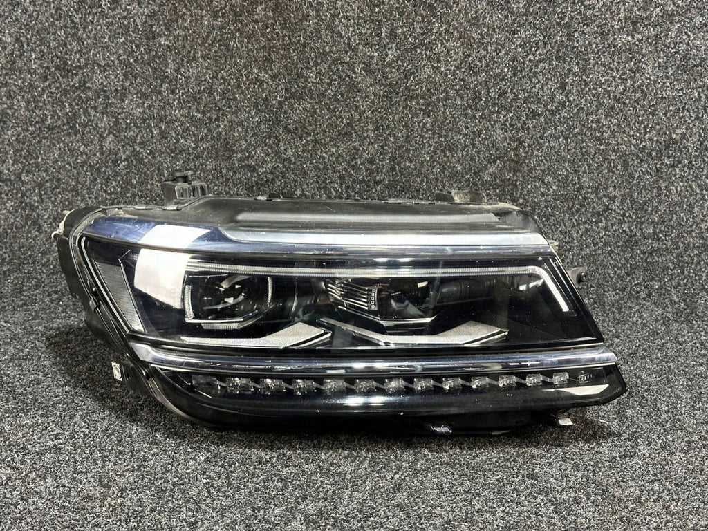 Frontscheinwerfer VW Tiguan 5NN941082C Rechts Scheinwerfer Headlight SCH8977059322ru