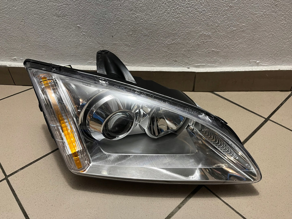 Frontscheinwerfer Ford Focus 4M51-13099-ED Xenon Rechts Scheinwerfer Headlight SCH9672900991eo