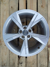 Laden Sie das Bild in den Galerie-Viewer, 1x Alufelge 17 Zoll 7.5" 5x112 82A601025G Audi A1 Rim Wheel FEL7867609992mj