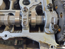 Load image into Gallery viewer, Motor Kia Carens III G4KA 2.0 144PS 106kW 2007 Benzin Engine Unkomplett