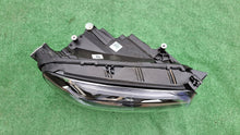 Laden Sie das Bild in den Galerie-Viewer, Frontscheinwerfer Mercedes-Benz W247 A2479060206 Full LED Rechts Headlight