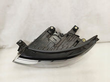 Laden Sie das Bild in den Galerie-Viewer, Frontscheinwerfer VW Transporter 7T1941035C Links Scheinwerfer Headlight