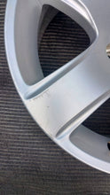 Load image into Gallery viewer, 1x Alufelge 16 Zoll 7.0" 4x108 32ET Glanz Silber 9684880380 Peugeot 3008 FEL4441679413vm