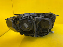 Laden Sie das Bild in den Galerie-Viewer, Frontscheinwerfer Mercedes-Benz Cla A1749064302 LED Links Scheinwerfer Headlight SCH2157913836fg