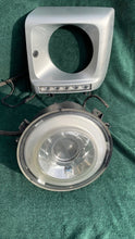 Load image into Gallery viewer, Frontscheinwerfer Mercedes-Benz W463 A4638200759 Xenon Links Headlight