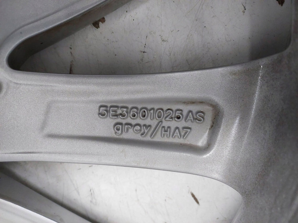 1x Alufelge 17 Zoll 46ET Silber 5E3601025AS Skoda Octavia Iv Rim Wheel FEL9958955801bo