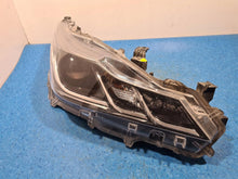 Laden Sie das Bild in den Galerie-Viewer, Frontscheinwerfer Toyota Corolla 81110-02T30-00 Rechts Scheinwerfer Headlight SCH4724461975pd