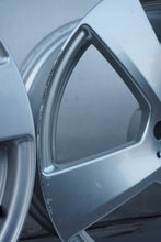 Load image into Gallery viewer, 4x Alufelge 18 Zoll 8.5" 5x112 48ET Glanz Silber A2124011302 Mercedes-Benz FEL2621481142kk