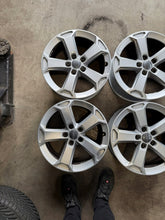 Load image into Gallery viewer, 4x Alufelge 17 Zoll 7.0" 5x112 45ET 81A0714978Z8 Audi Rim Wheel FEL8162116048ad