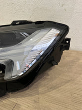 Load image into Gallery viewer, Frontscheinwerfer Volvo Xc60 II 32404705 LED Links Scheinwerfer Headlight SCH3731299707db