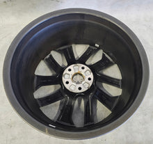 Laden Sie das Bild in den Galerie-Viewer, 1x Alufelge 19 Zoll 8.0" 5x112 45ET 81A601025AC Audi Q2 Rim Wheel FEL3766112471tf