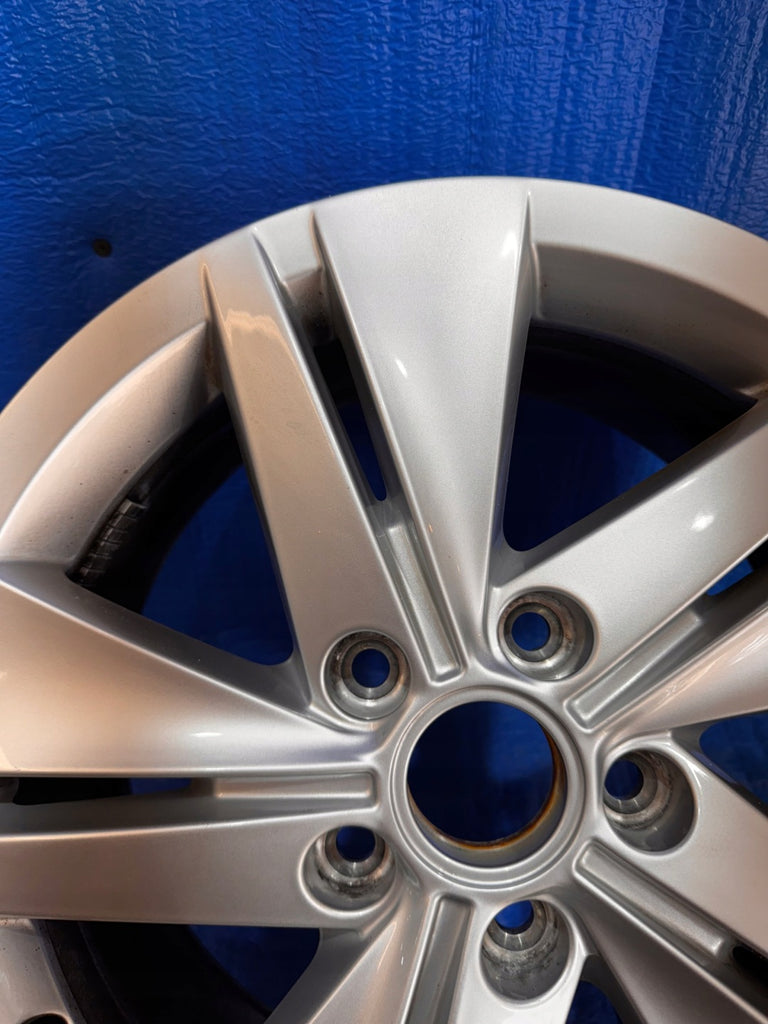 1x Alufelge 16 Zoll 7.0" 5x100 5H0601025 VW Golf Viii Rim Wheel FEL6787024119sm