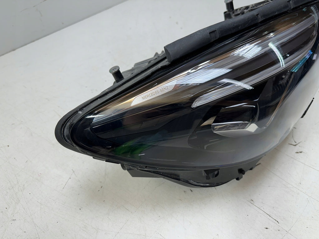 Frontscheinwerfer Mercedes-Benz W247 A2479060605I LED Rechts Headlight SCH9398718268jn