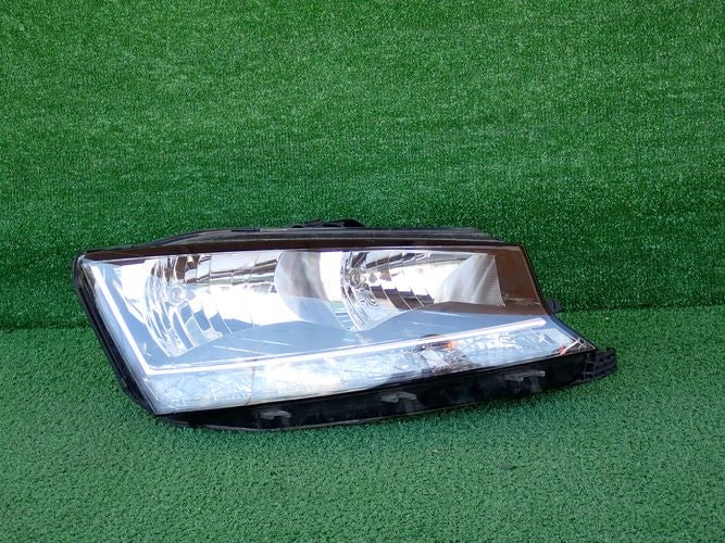 Frontscheinwerfer Skoda Fabia III Rechts Scheinwerfer Headlight SCH2019558811wi