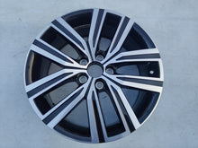 Load image into Gallery viewer, 1x Alufelge 18 Zoll 7.0" 5x114.3 40ET Glanz Schwarz PW457-16000 Toyota Corolla FEL7946547350fb